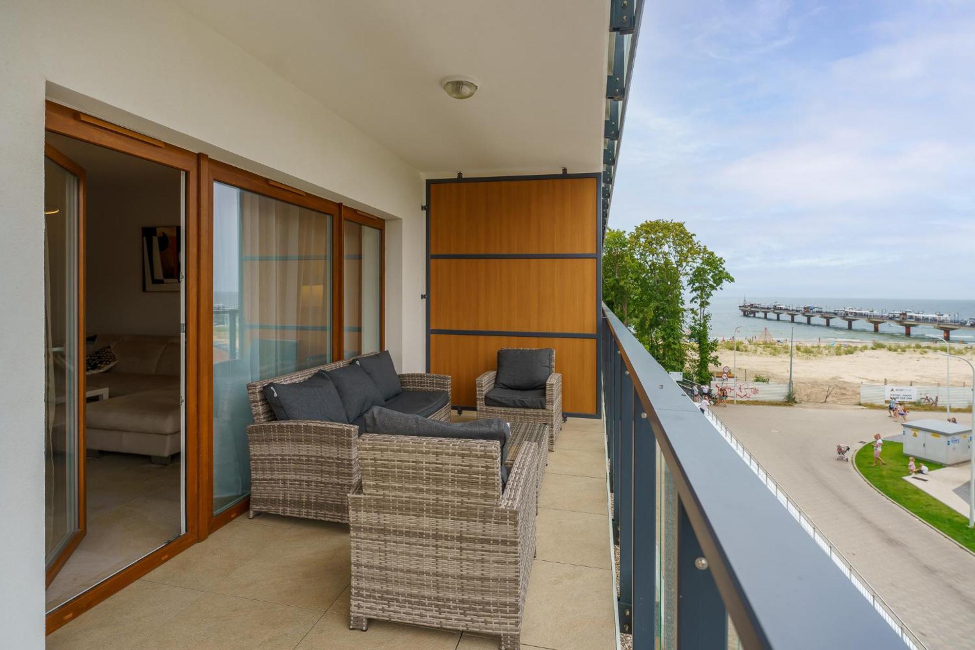 Aquamarina Prima Seaside Apartments By The Beach By Noclegi Renters Miedzyzdroje Exterior foto